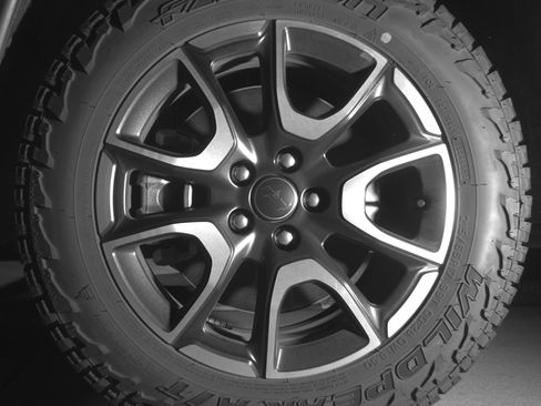 Used 2025 Jeep Compass Trailhawk AWD/4WD image 12