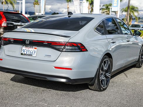 Used 2023 Honda Accord Sport image 7