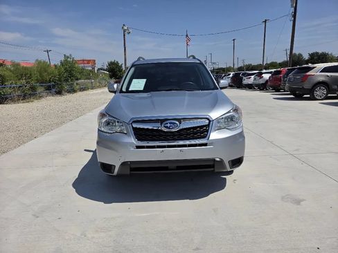 Used 2016 Subaru Forester 2.5i Premium w/ All-Weather Package AWD/4WD image 2