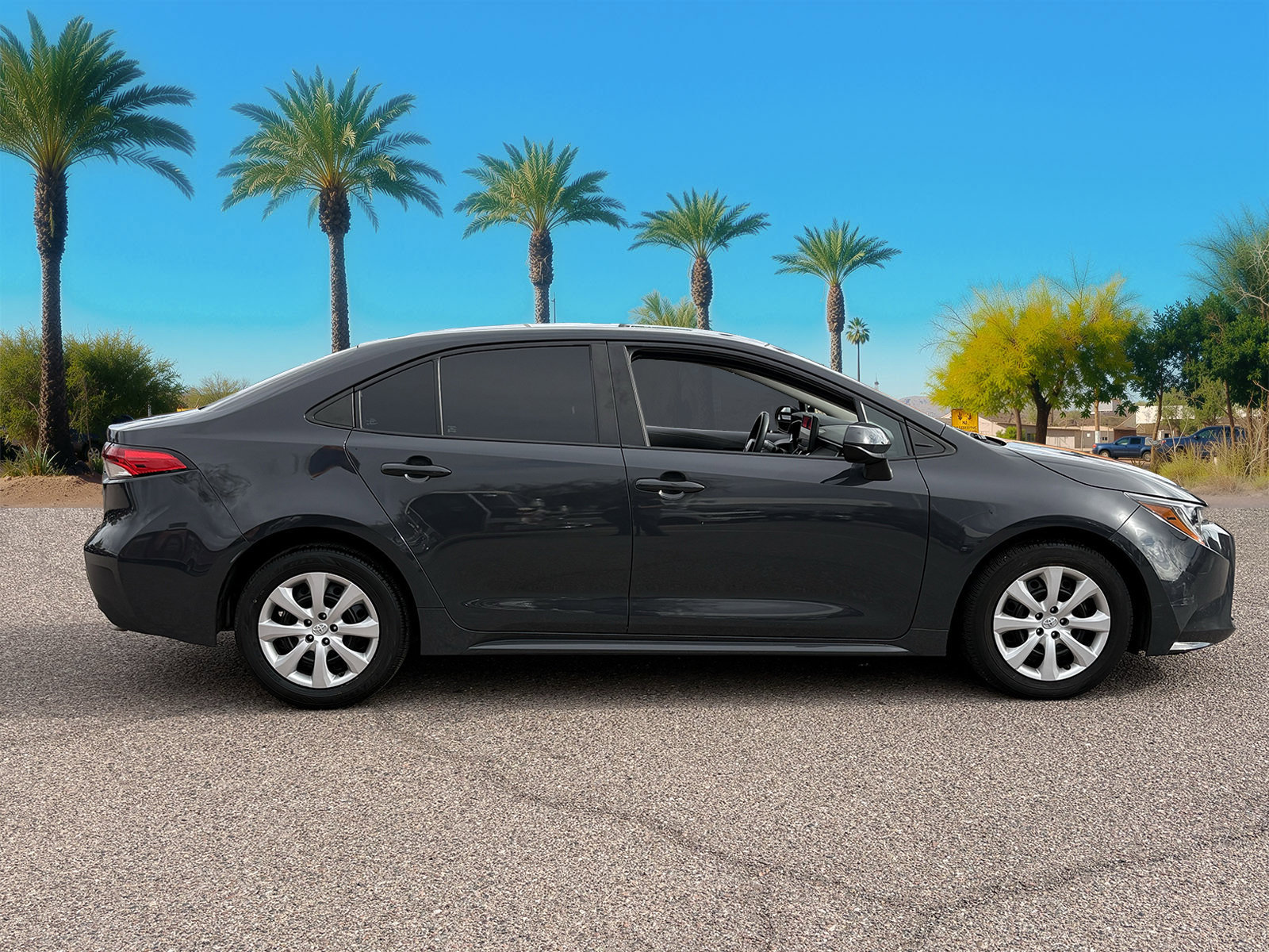 Used 2024 Toyota Corolla LE FWD image 7