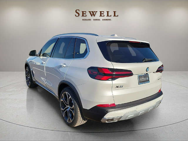 Used 2026 BMW X5 xDrive40i w/ Climate Comfort Package AWD/4WD image 3