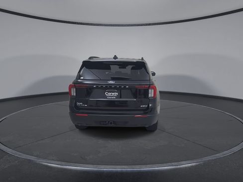Used 2025 Ford Explorer Active AWD/4WD image 15