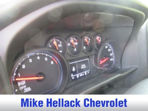 Used 2026 Chevrolet Silverado 1500 Custom Trail Boss w/ LPO, Dark Essentials Package AWD/4WD image 8