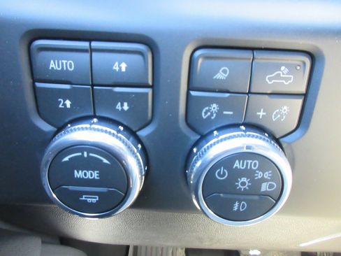 New 2026 GMC Sierra 1500 AT4 w/ AT4 Premium Package image 18