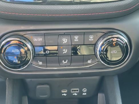 Used 2021 Chevrolet TrailBlazer RS w/ Convenience Package FWD image 33