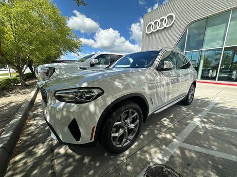 Used 2022 BMW X3 xDrive30i w/ Convenience Package AWD/4WD image 3