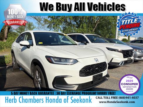 Used 2024 Honda HR-V LX image 1