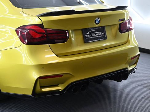 Used 2018 BMW M3 RWD image 12