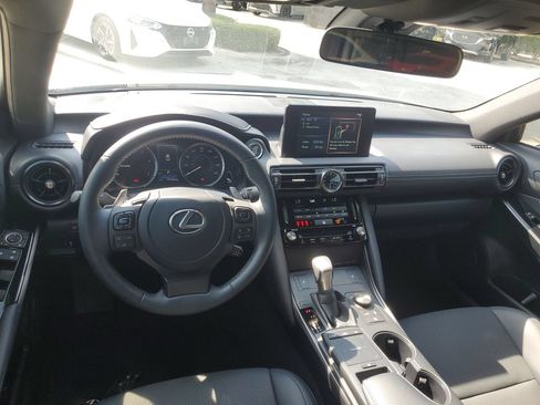 Used 2024 Lexus IS 350 F Sport RWD image 10
