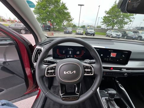 Used 2025 Kia Sorento S AWD/4WD image 43
