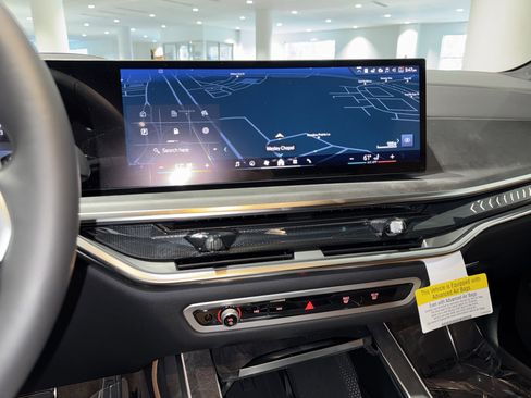 New 2026 BMW X7 xDrive40i w/ M Sport Package image 18