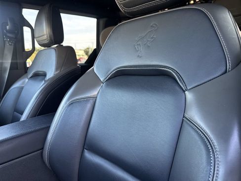 Used 2025 Ford Bronco Outer Banks AWD/4WD image 8