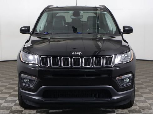 Used 2019 Jeep Compass Latitude AWD/4WD image 8