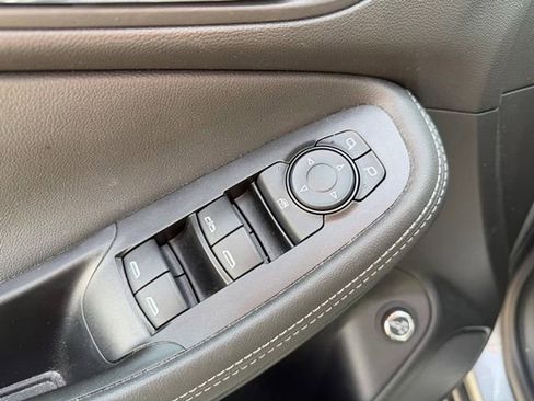 Used 2023 Buick Encore GX Select image 11