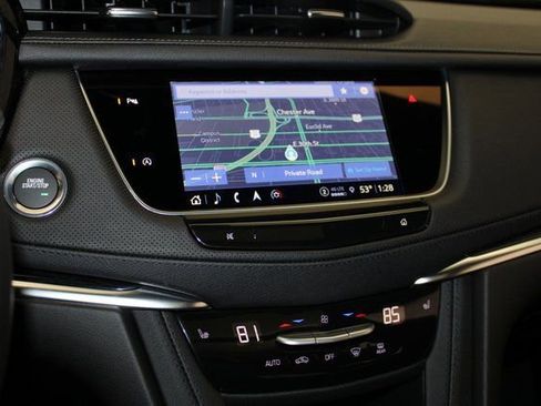 New 2025 Cadillac XT5 Premium Luxury AWD/4WD image 13