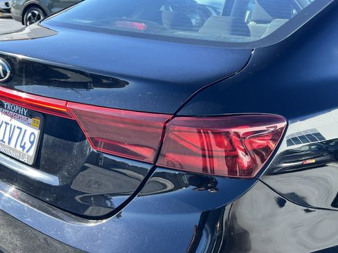 Certified 2021 Kia Forte LXS image 17