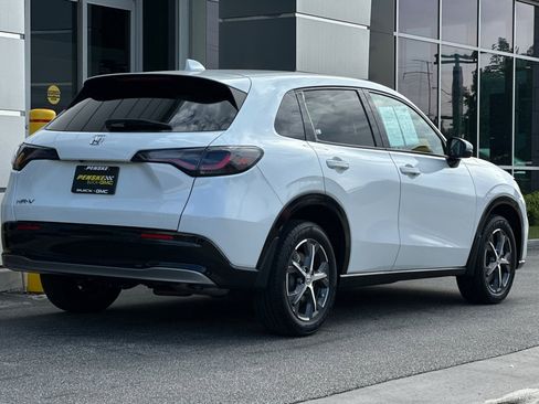 Used 2023 Honda HR-V EX-L image 4