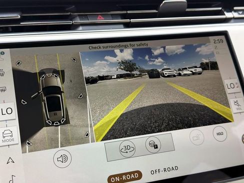 New 2026 Land Rover Range Rover SE image 25