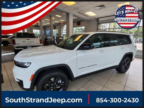 New 2024 Jeep Grand Cherokee L Altitude AWD/4WD image 1