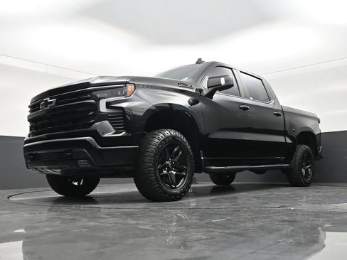 Used 2023 Chevrolet Silverado 1500 LT Trail Boss w/ LT Trail Boss Premium Package AWD/4WD image 21