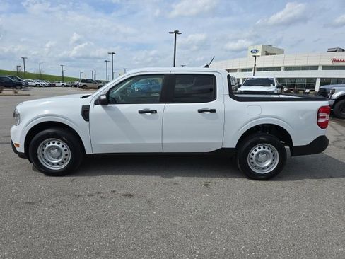 Used 2024 Ford Maverick XL image 2