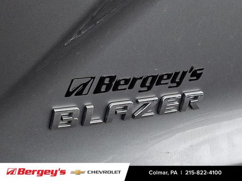 Used 2024 Chevrolet Blazer LT w/ Convenience Package FWD image 32