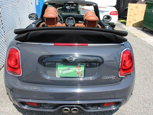 Used 2019 MINI Cooper S w/ Signature Upholstery Package FWD image 37