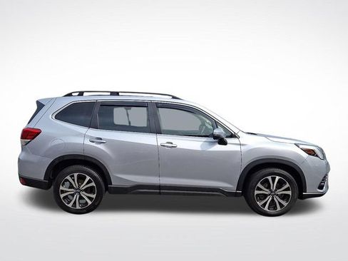Used 2022 Subaru Forester Limited AWD/4WD image 7