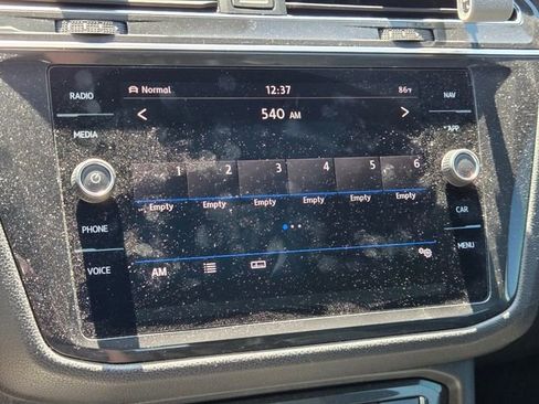 Used 2019 Volkswagen Tiguan SEL Premium R-Line image 21