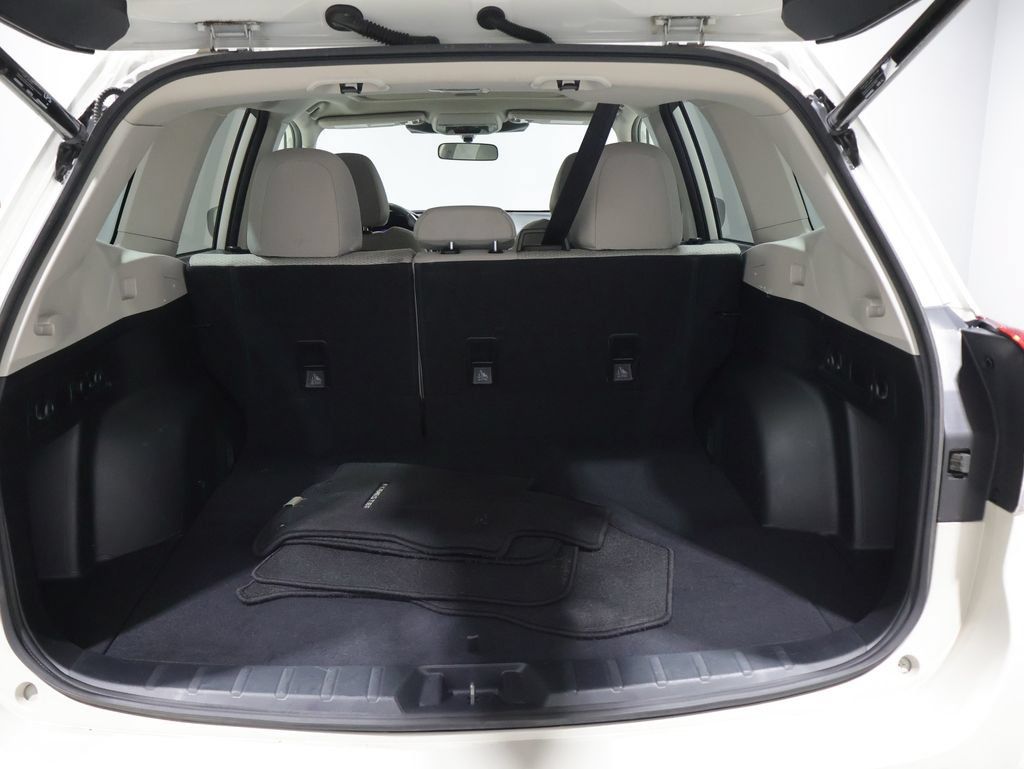 Used 2024 Subaru Forester Premium AWD/4WD image 4