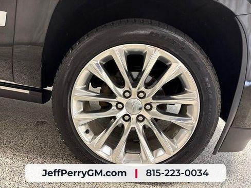 Used 2020 Cadillac Escalade Premium Luxury AWD/4WD image 34