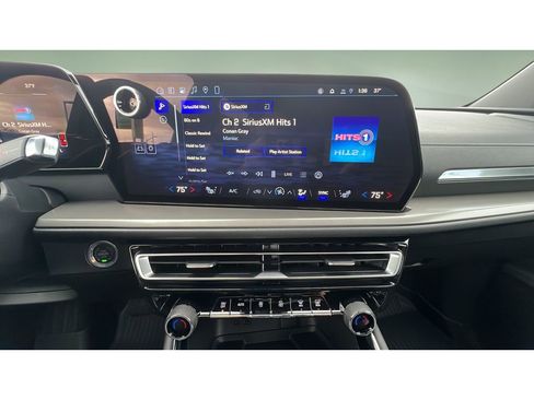 New 2026 Chevrolet Traverse LT AWD/4WD image 17
