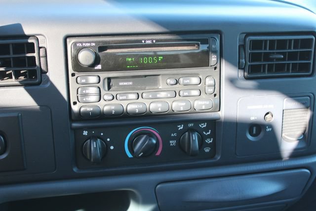 Used 2001 Ford F350 XLT RWD image 18