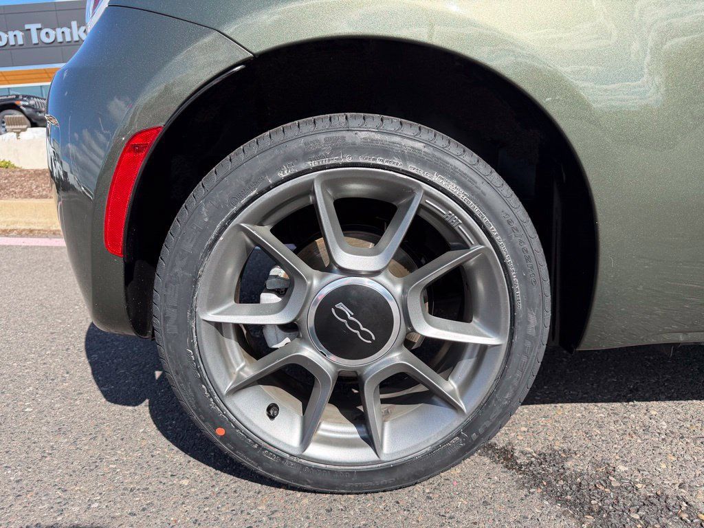 Used 2019 FIAT 500 Pop FWD image 9