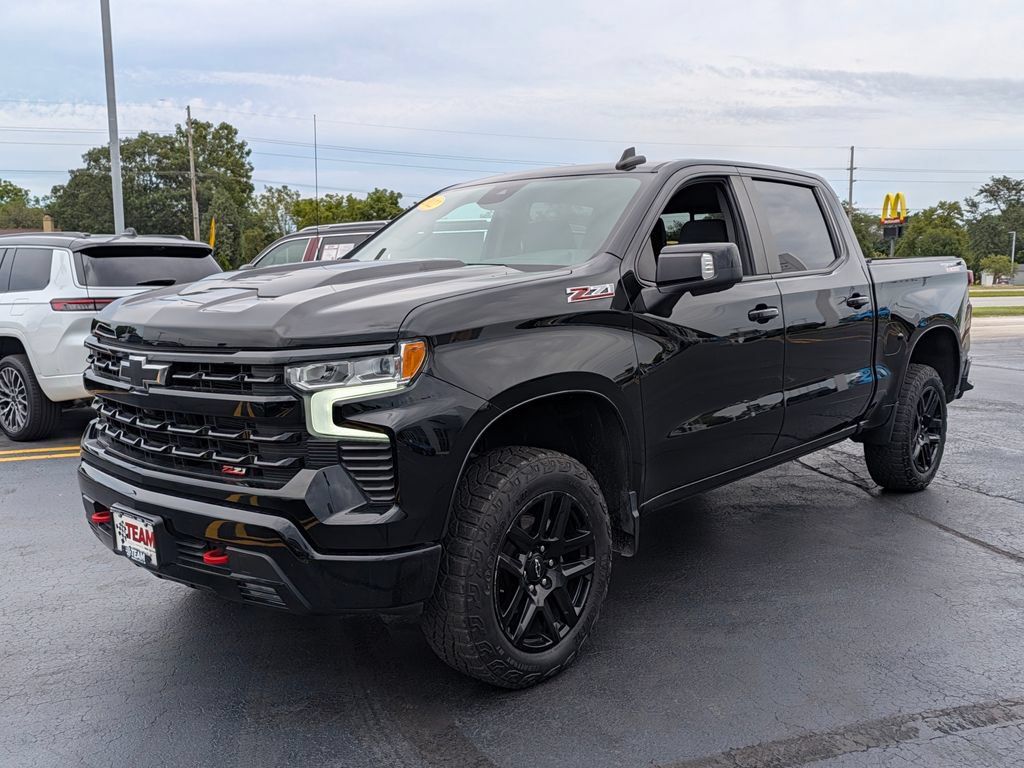Used 2022 Chevrolet Silverado 1500 LT Trail Boss w/ LT Trail Boss Premium Package AWD/4WD image 3