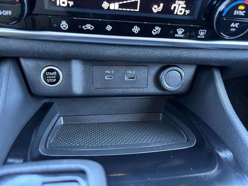 Certified 2021 Nissan Rogue SV w/ Premium Package image 27