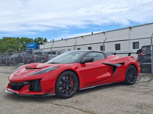 Used 2026 Chevrolet Corvette ZR1 w/ ZR1 Carbon Fiber Aero Package RWD image 4