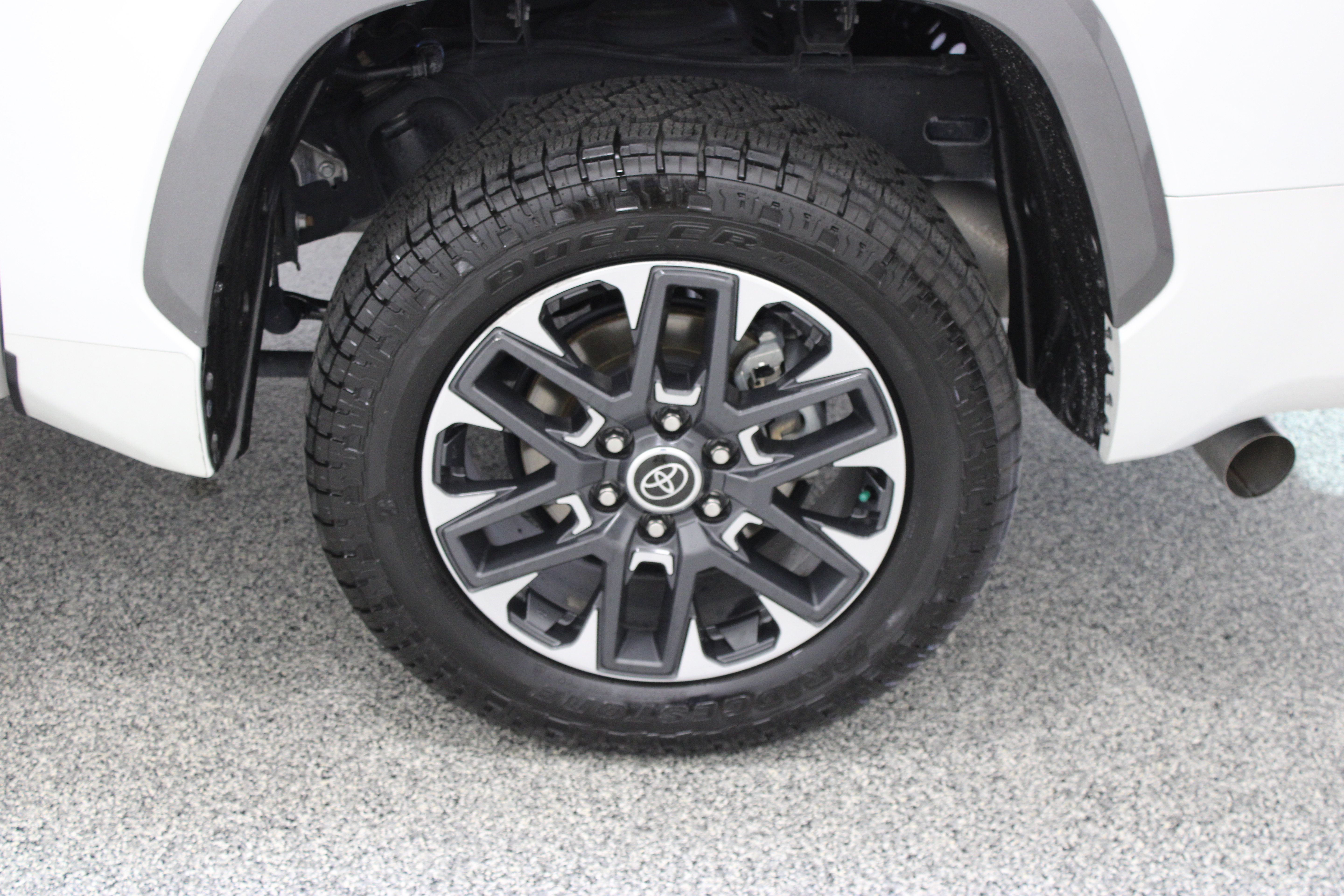 Used 2024 Toyota Tundra Limited w/ Power Package AWD/4WD image 11
