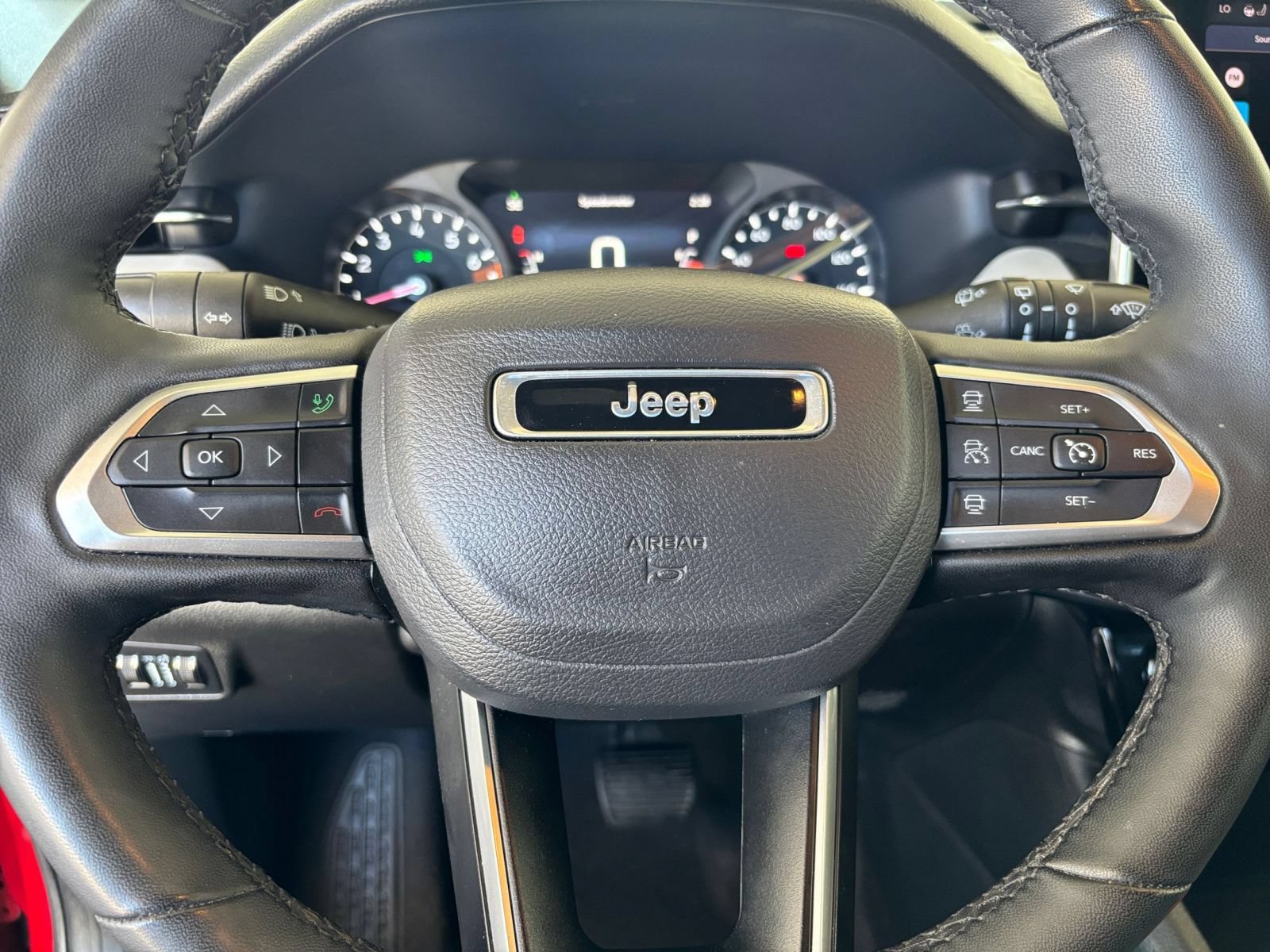 Used 2025 Jeep Compass Limited AWD/4WD image 28
