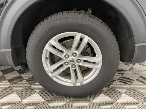 Used 2022 Ford Explorer XLT image 8