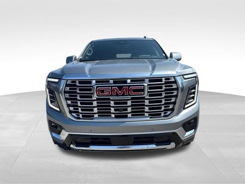 New 2026 GMC Yukon XL Denali w/ Sun & Power Step Package AWD/4WD image 8