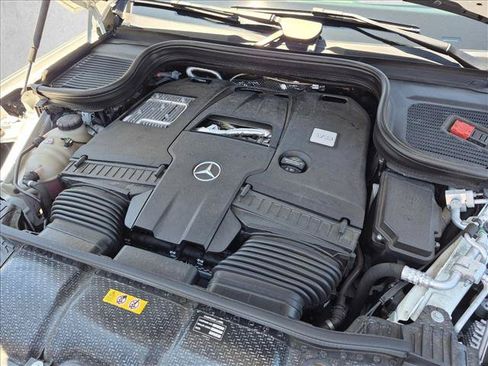 Used 2024 Mercedes-Benz GLS 580 4MATIC image 22