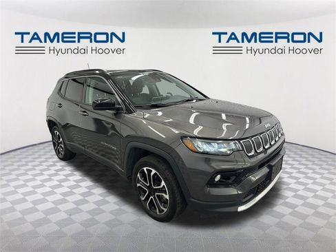 Used 2022 Jeep Compass Limited w/ Sun and Sound Group image 7