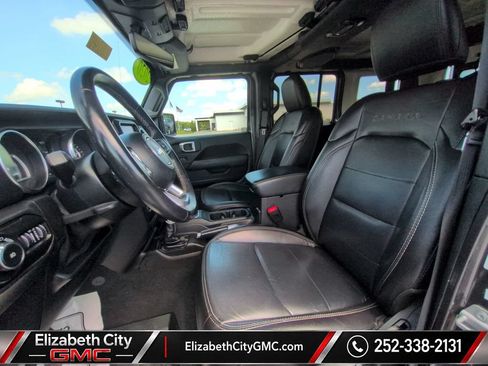 Used 2020 Jeep Wrangler Unlimited Sahara AWD/4WD image 16