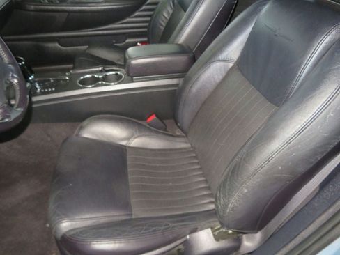 Used 2004 Ford Thunderbird RWD image 18