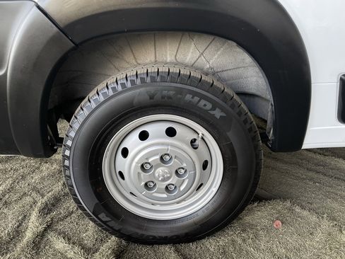 Used 2022 RAM ProMaster 2500 w/ Safety Group image 9