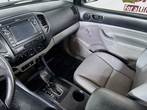 Used 2013 Toyota Tacoma 4x4 Regular Cab image 23