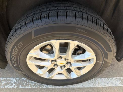 Used 2019 Chevrolet Traverse LT FWD image 46