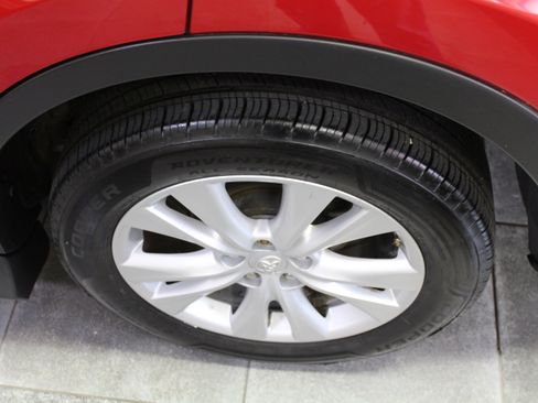 Used 2013 Toyota RAV4 Limited image 33