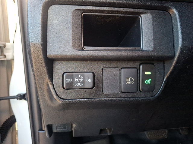 Used 2019 Toyota Tacoma SR w/ SR Convenience Package RWD image 24